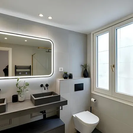 Apartamento Con Terraza En El Corazón De